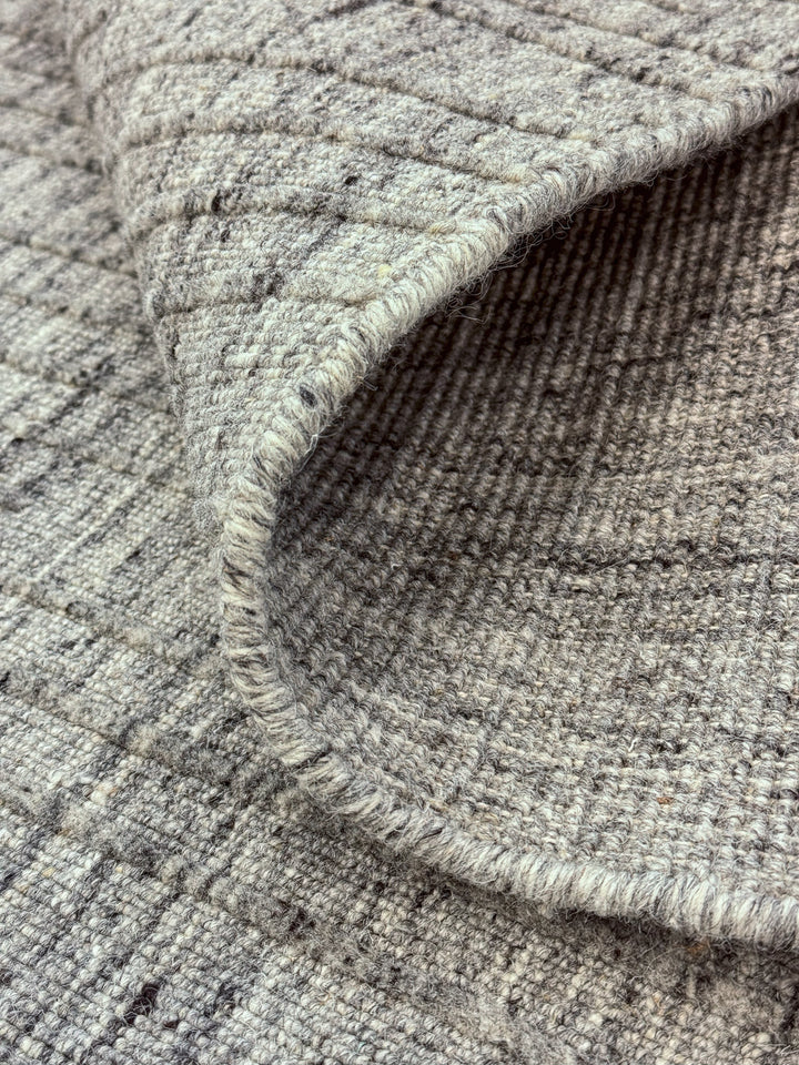 Adoni Grey