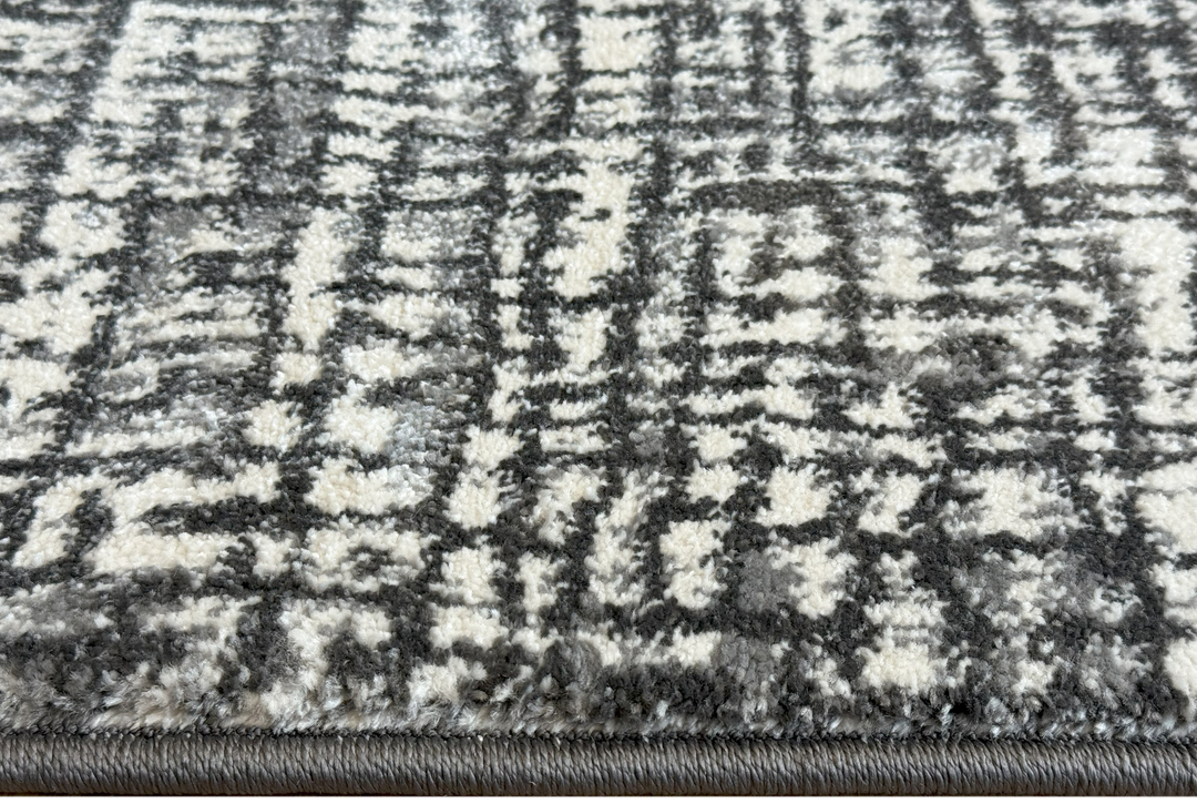 AURA 811