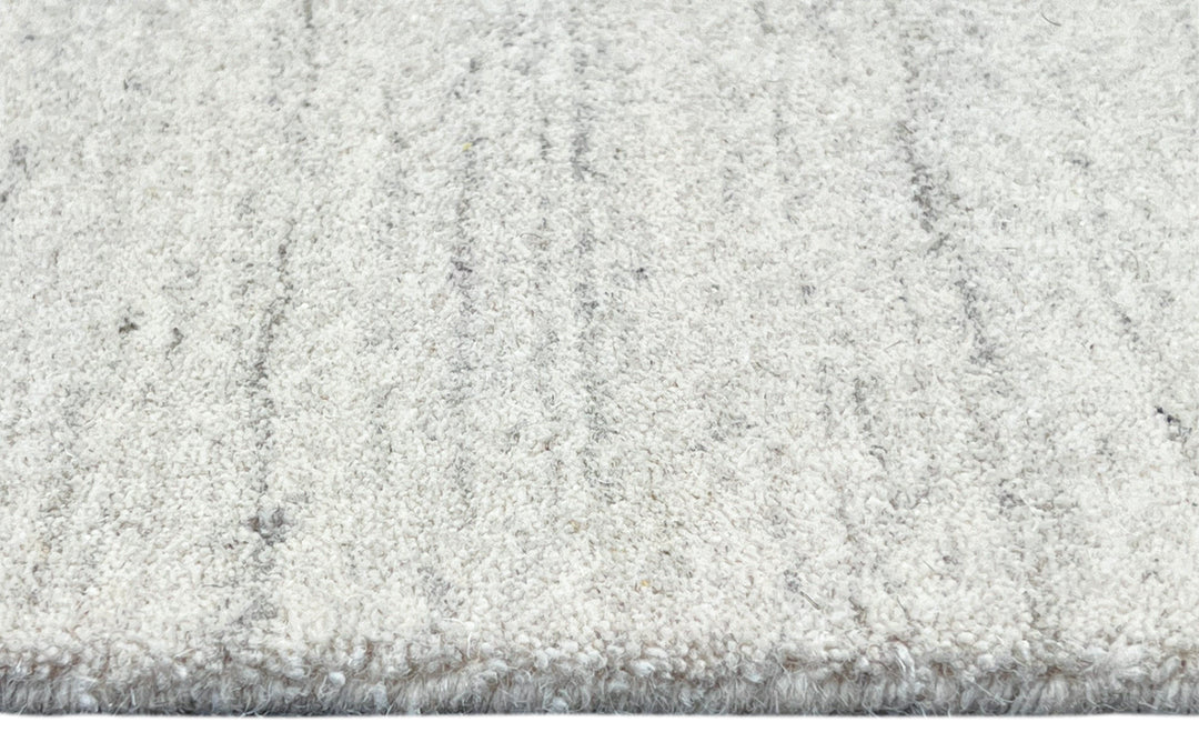Akita Ivory Wool