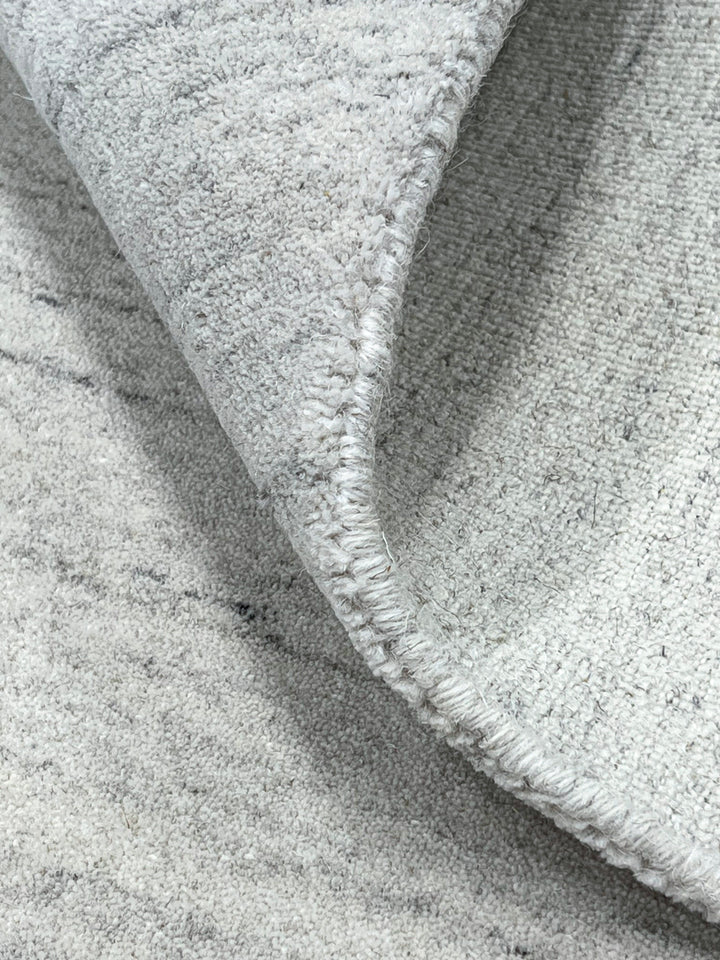 Akita Ivory Wool