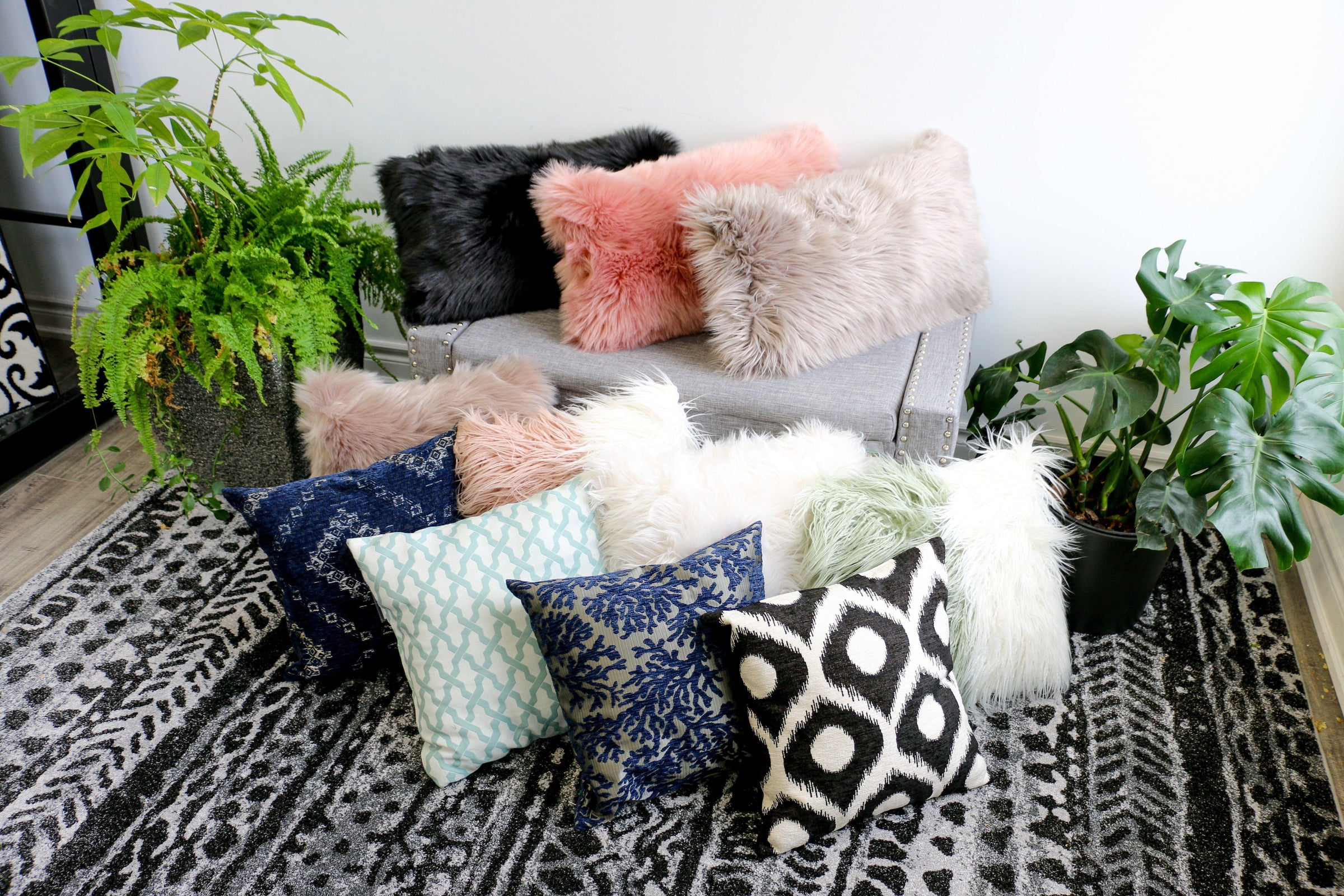 Pillows / Cushions - Area Rug Shop